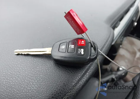 2016 Toyota Corolla Le из США, поврежденный, VIN 2T1BURHE5GC499184